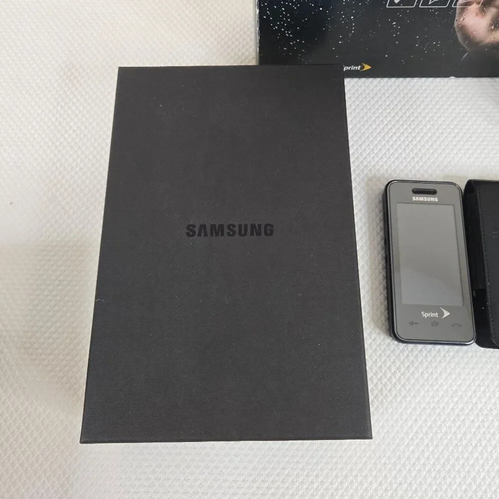 Vintage Samsung Instinct SPH-M800 Phone Bundle Sprint Black